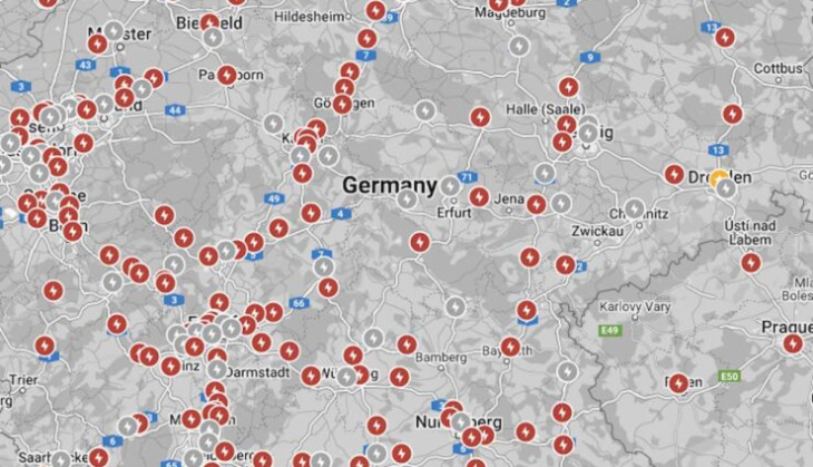 tesla-woche 37/24: robotaxi-sichtung, mehr supercharger, patente, panasonic 4680-bereit