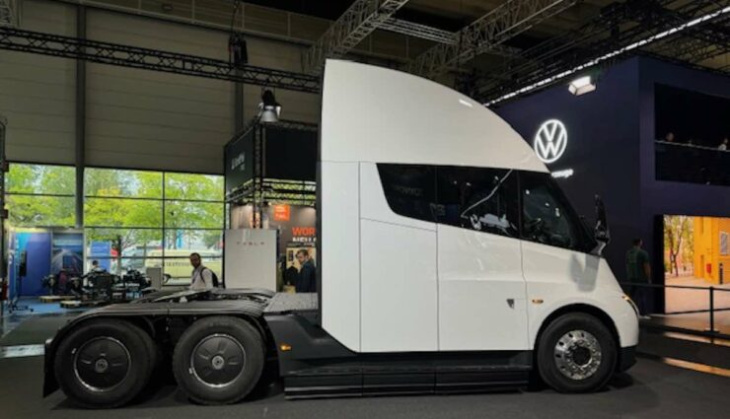 aktuell: nutzfahrzeug-iaa in hannover startet, tesla mit semi vor ort und bietet testfahrten an