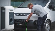 iveco emoovy: elektrisches nutzfahrzeug mit hyundai-technik