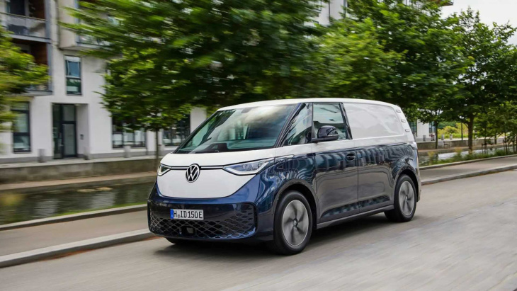 iaa transportation 2024: vw zeigt neuen multivan ehybrid 4motion