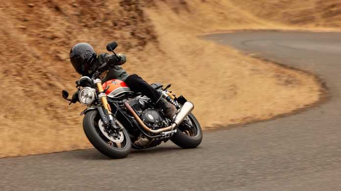 triumph überarbeitet die speed twin 1200. als rs erinnert sie an die thruxton