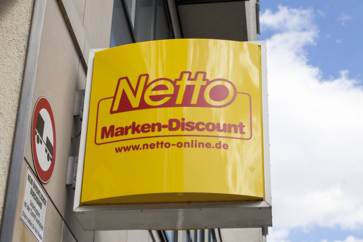 netto verkauft einen e-scooter günstiger, der eine echte alternative zum e-bike ist