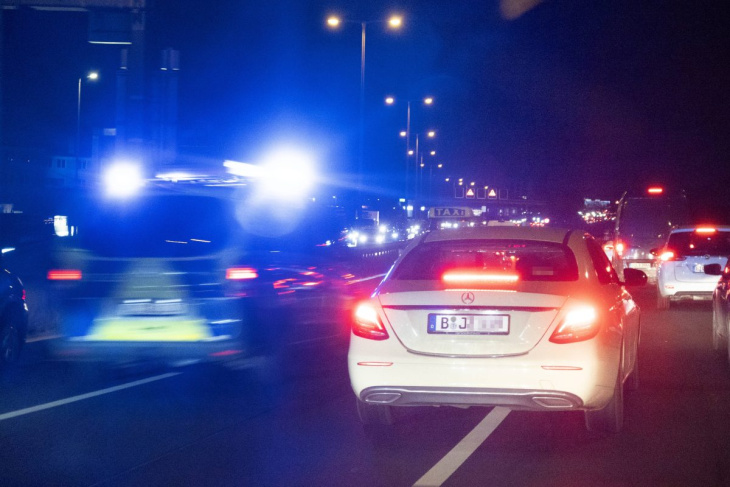 a100: porsche-fahrer verursacht horror-crash – war es ein illegales rennen?