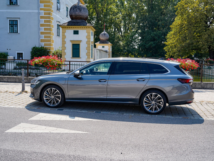 skoda superb combi iv laurin & klement im test