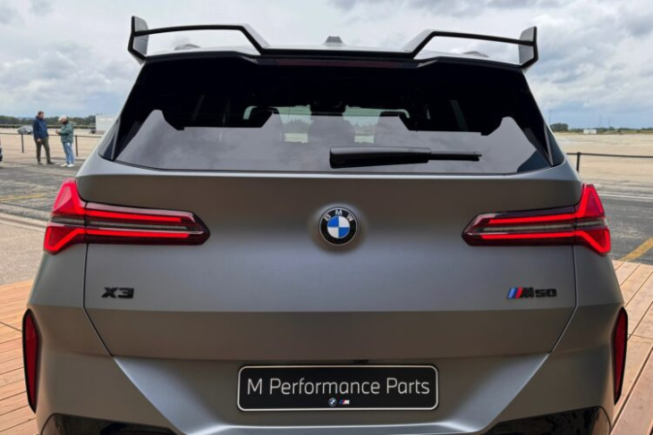 bmw x3 g45: frozen pure grey trifft m performance tuning