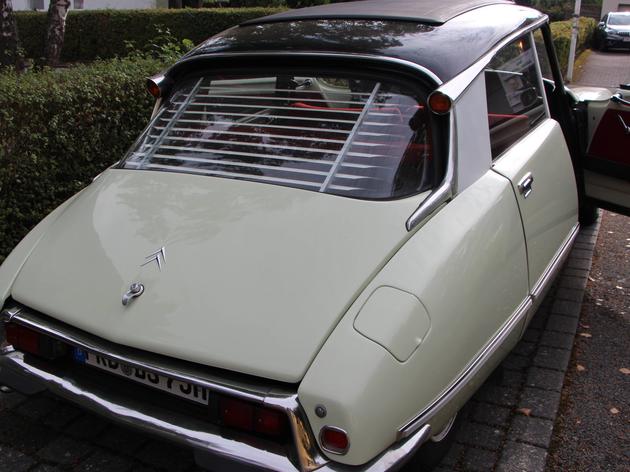 entspannung mit einer göttin: christian röder aus frankenberg steuert einen citroën ds