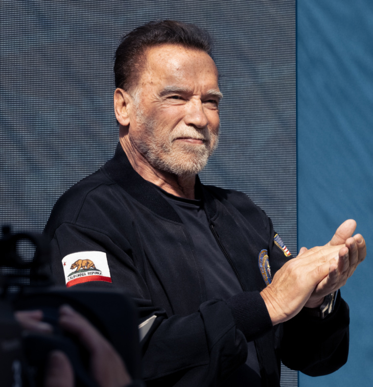 schwarzenegger drehte bei bmw steyr das gas ab