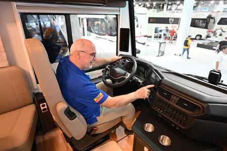 neuer luxusliner auf iveco s-way