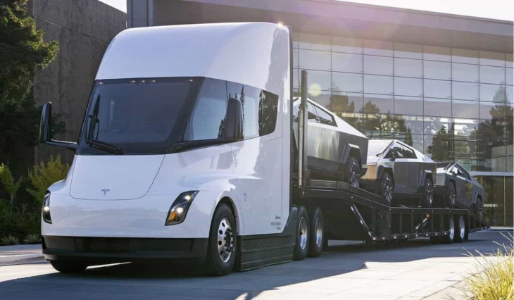 tesla semi: elektrischer lkw revolutioniert mit futuristischem design und beeindruckender reichweite