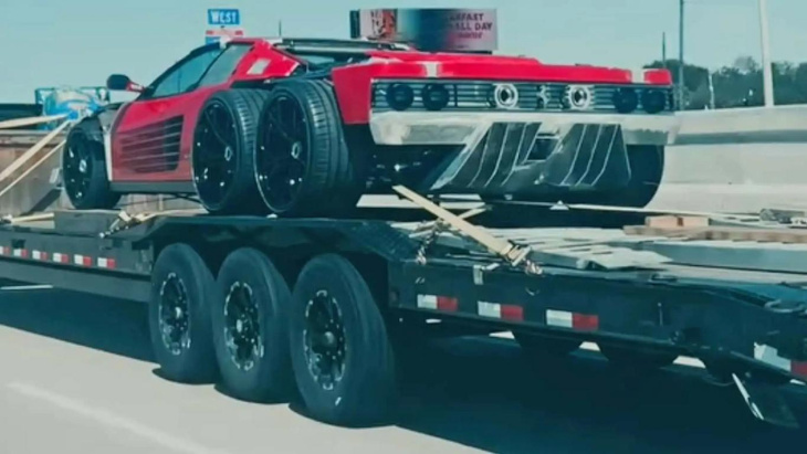 ohne worte: verrückter ferrari testarossa 6×6 umbau gesichtet