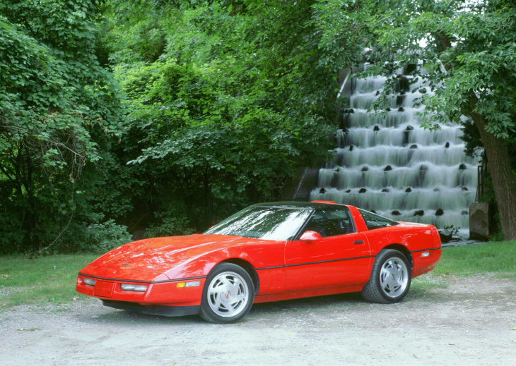 absolut kult: die geschichte der legendären chevrolet corvette