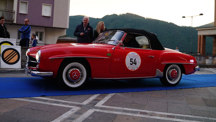 zeitlose eleganz - das ist der mercedes-benz 190 sl: fotos