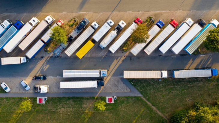 viele neue antriebsformen für lkw, aber keine ist ideal