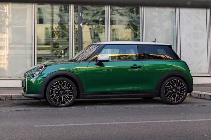 mini cooper c f66: dreizylinder glänzt in british racing green