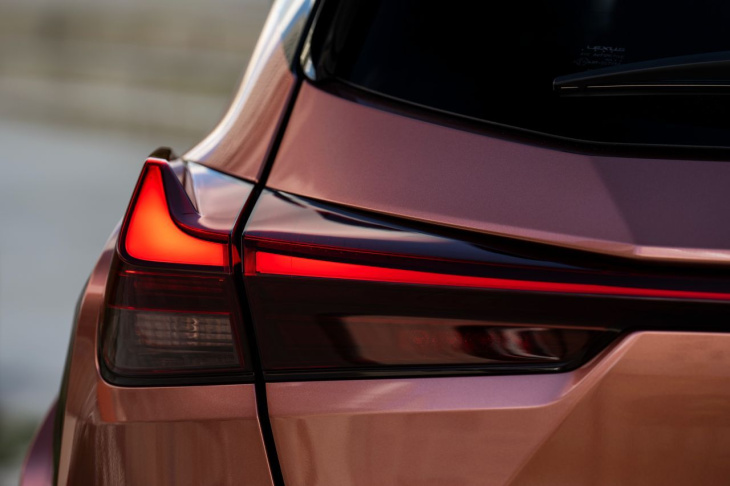 erster test: lexus ux 300h, update unter der haut