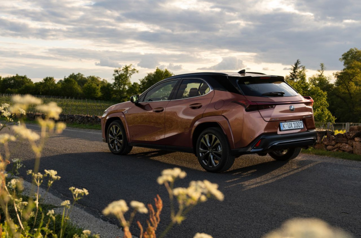 erster test: lexus ux 300h, update unter der haut