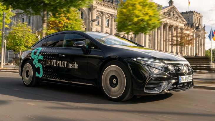 drive pilot: mercedes fährt jetzt bis 95 km/h voll autonom