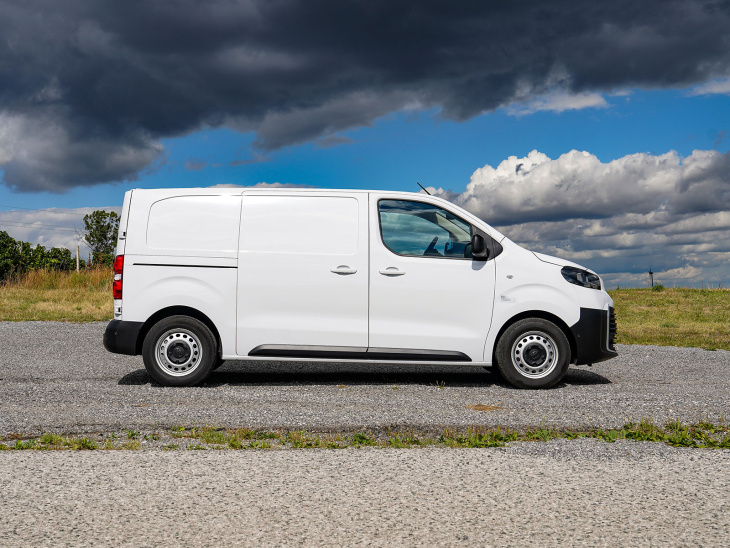 toyota proace 2,0 d-4d 144 at select im test