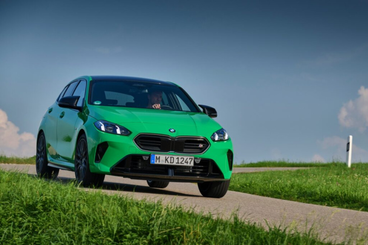 signal green: bmw m135 f70 in giftgrün & mit m technik paket ii