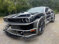 nackt und mit straßenzulassung: dodge challenger mit exoskelett