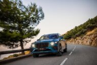 bentley zeigt die bentayga ewb azure riviera collection