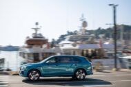 bentley zeigt die bentayga ewb azure riviera collection