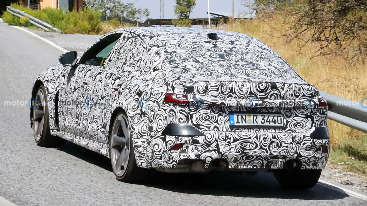 audi rs 5 limousine (2025) erwischt: kommt ein plug-in-hybrid?