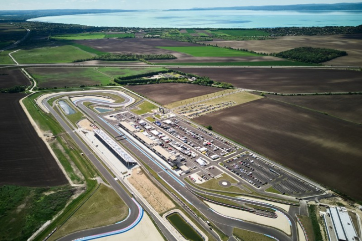 motogp-kalender 2025 mit 22 grands prix präsentiert