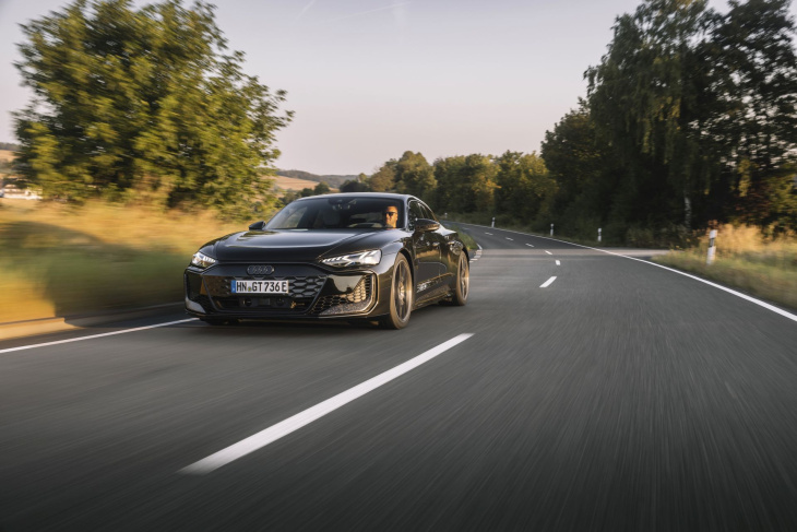 elektrostrategien der automobilhersteller im umbruch