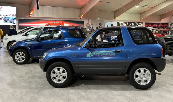 feier 30 jahre rav4 in der toyota collection