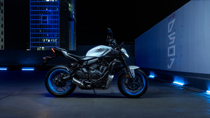 zweizylinder naked bikes yamaha mt-07 und mt-07 y-amt