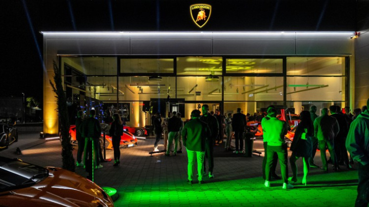 lamborghini: neue repräsentanz in hannover feierlich eröffnet