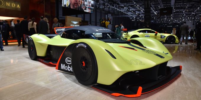 aston martin valkyrie amr pro: 6,5 liter v12 mit 1.000 ps