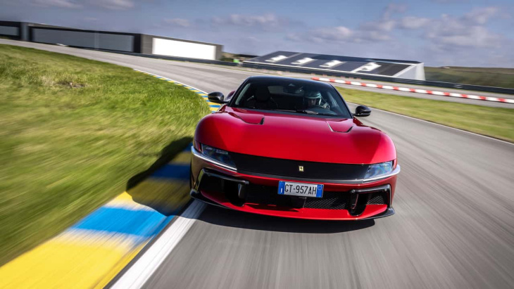 ferrari 12cilindri (2024) im ersten test: die zwölfte sinfonie