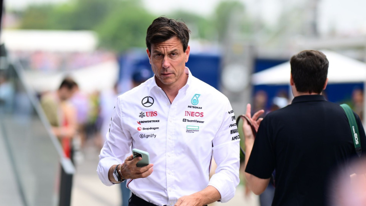 toto wolff äußert sich zu max verstappen. und auch über lewis hamilton