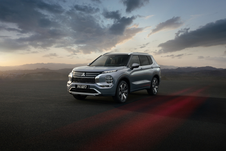 japanische handwerkskunst mitsubishi outlander plug-in-hybrid