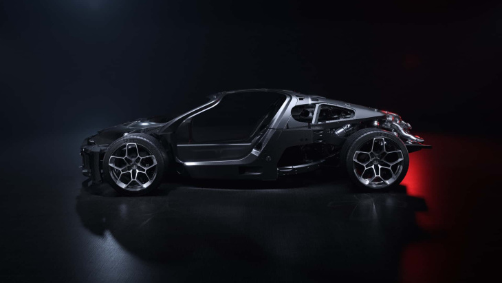 bugatti tourbillon: so sieht er unter dem blech aus