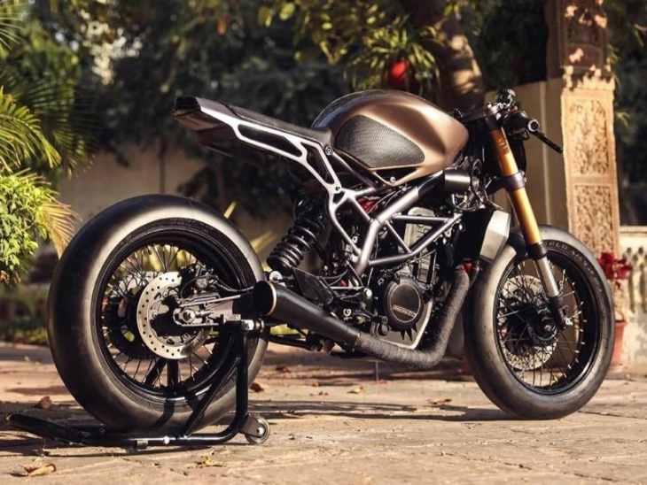 custom-rennmaschine „kush“ auf basis ktm 390 duke!