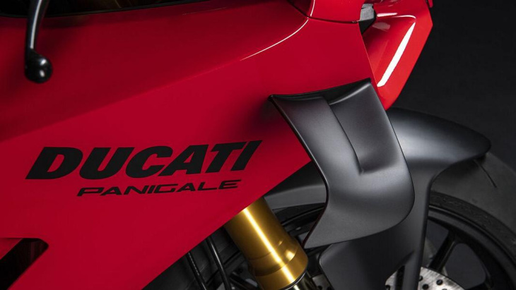 kann einfach alles besser: ducati panigale v4 & v4 s (2022)