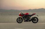 schicker cafe-racer: die triumph speed triple 1200 rr!