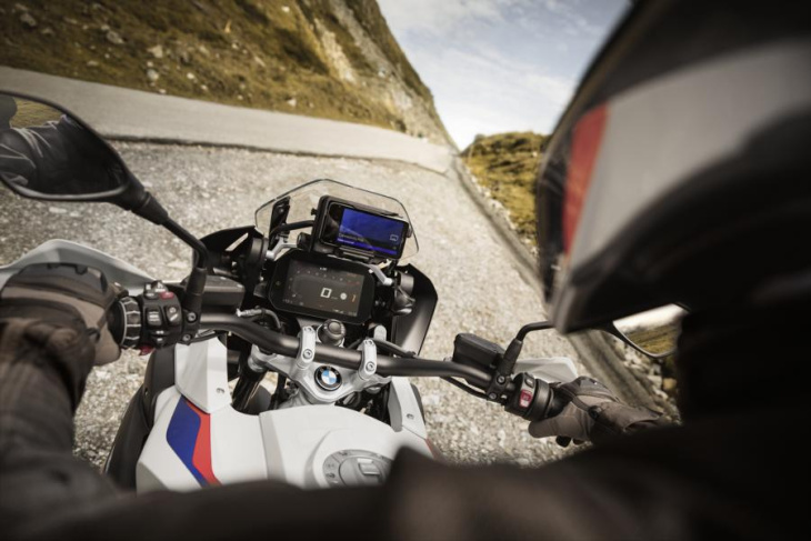 bmw motorrad präsentiert das connectedride cradle!