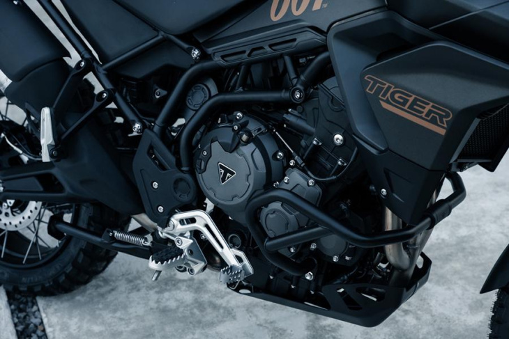 der name ist 900, tiger 900 – jetzt als james bond limited-edition