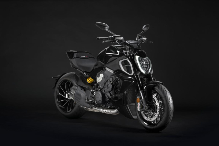 2023 ducati diavel v4: stramme v4-power dank 168 ps!