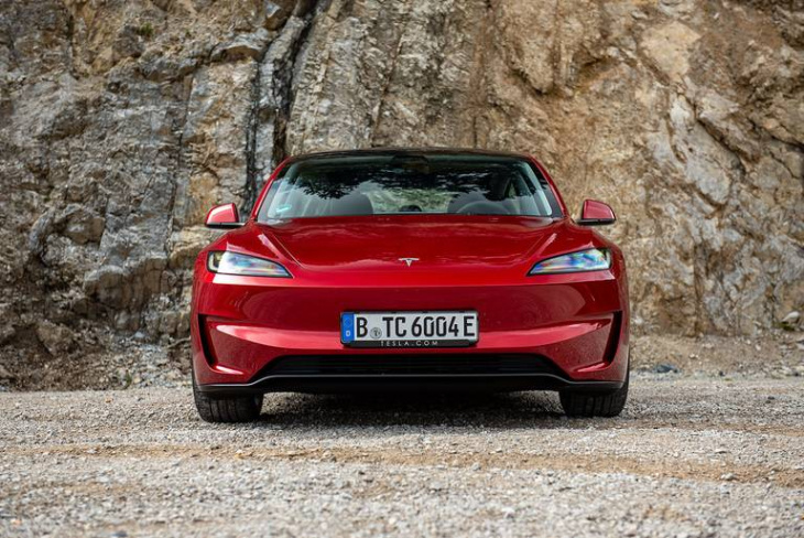 tesla model 3 performance (2024): besser als porsche und bmw?