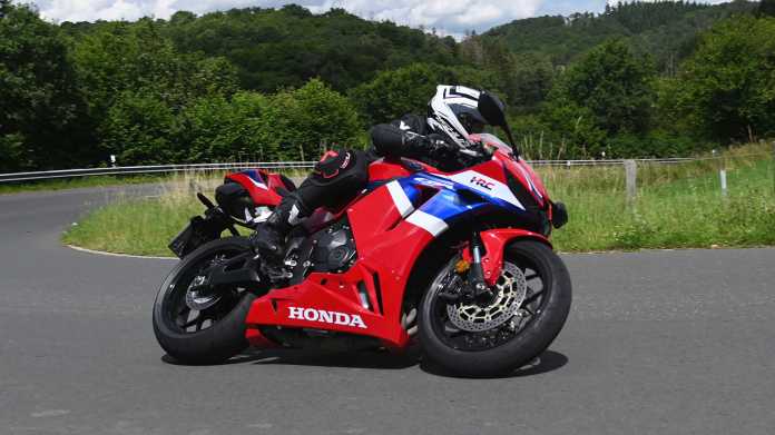 honda cbr 600 rr im test: der renner ist zurück