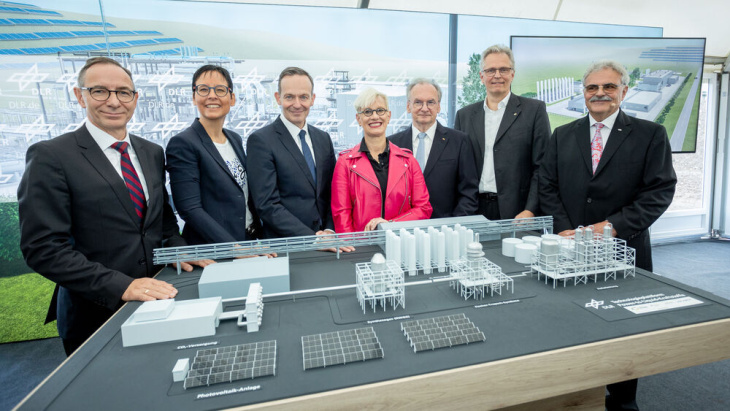 baubeginn: dlr errichtet technologieplattform power-to-liquid-kraftstoffe