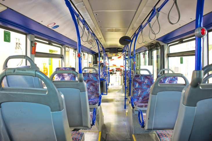 busse mit gefährlichen mängeln unterwegs