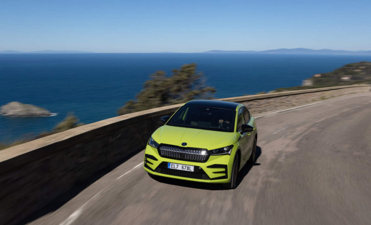 skoda enyaq beliebter als tesla model y