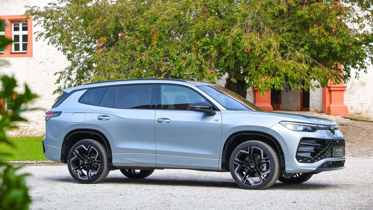 neuer vw tayron (2025): tiguan xxl oder mini-touareg?