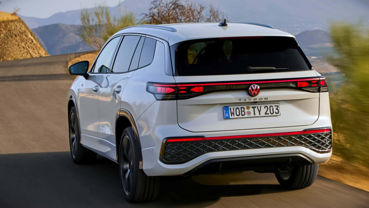 neuer vw tayron (2025): tiguan xxl oder mini-touareg?